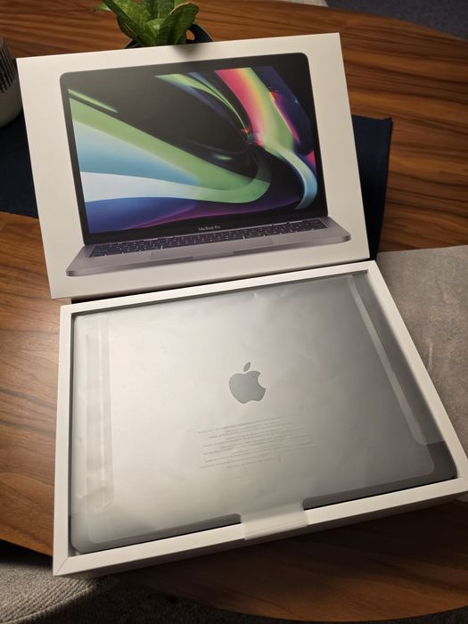 MacBook Pro M1 16GB 256GB c/ NOVO. Troca/retoma. Caixa, acessórios originais.