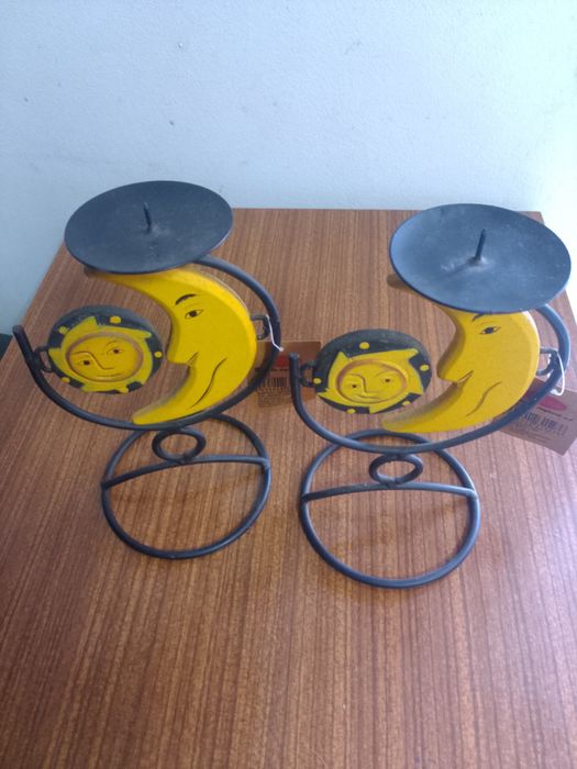 Suporte de velas, sol e lua