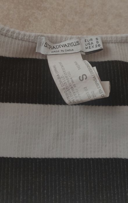 T-shirt Stradivarius