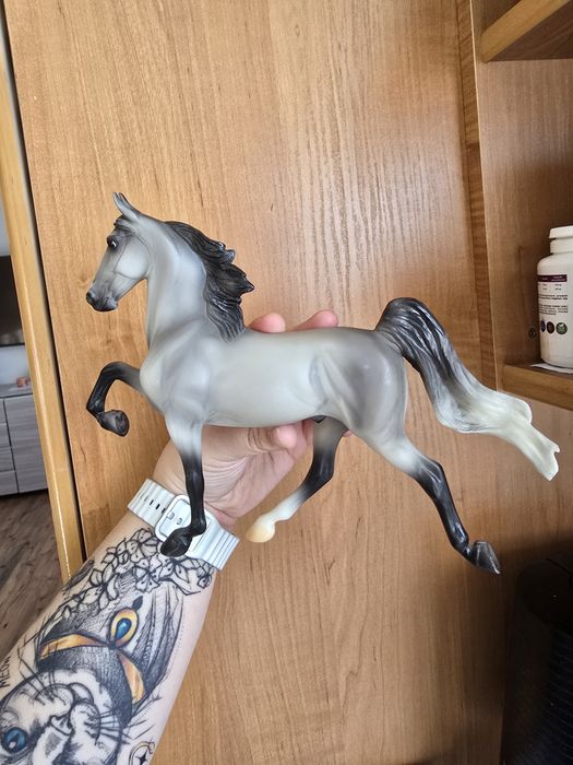Breyer Clasics Mason Koń roku 2018 (Schleich, CollectA, Copperfox)