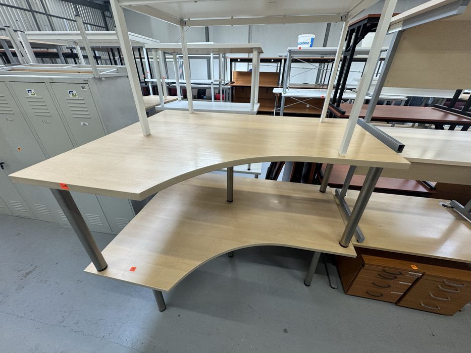 Biurka 180/140/90 duże funkcjonalne używane, poleasingowe