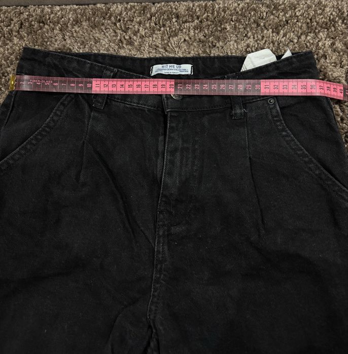 Черные стильные джинсы (бойфренды, бананы)