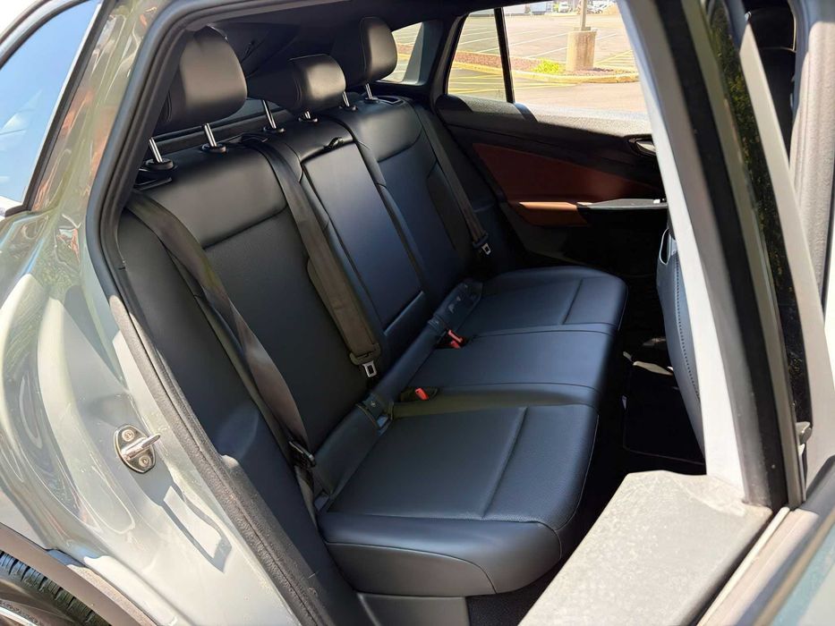 Volkswagen ID.4      2022