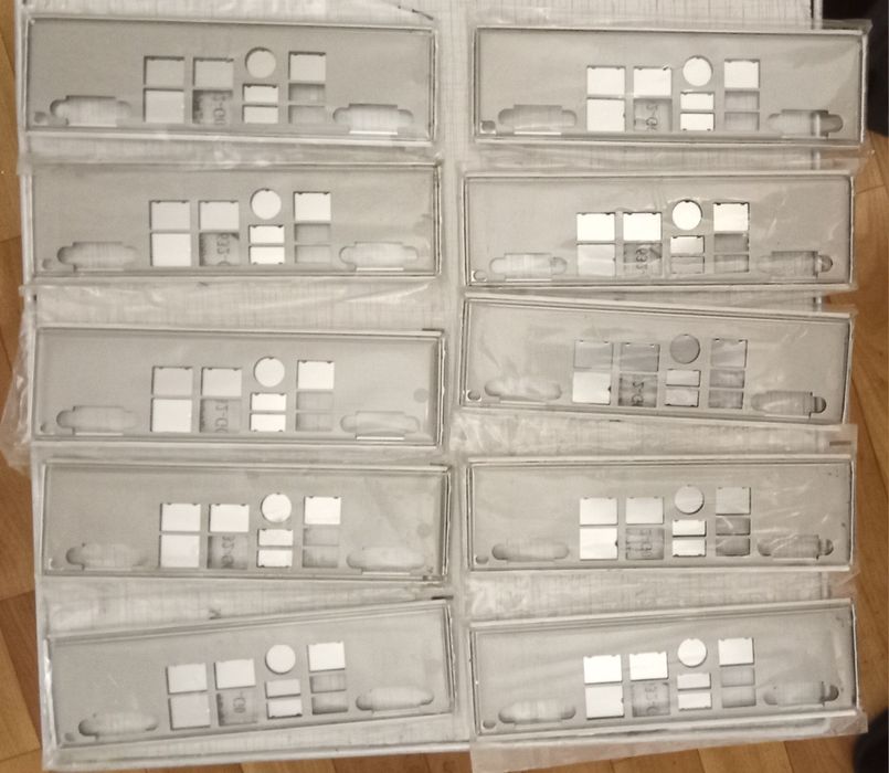 Заглушка, задняя панель Supermikro MCP-260-00042-ON.