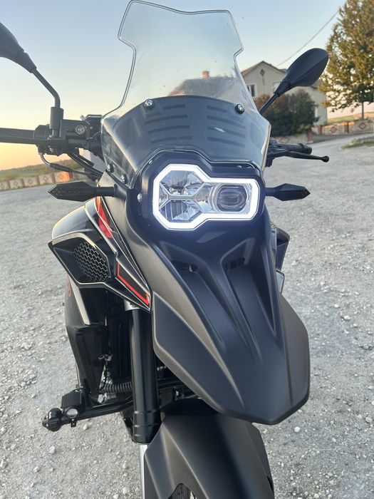 Geon ADV 300.