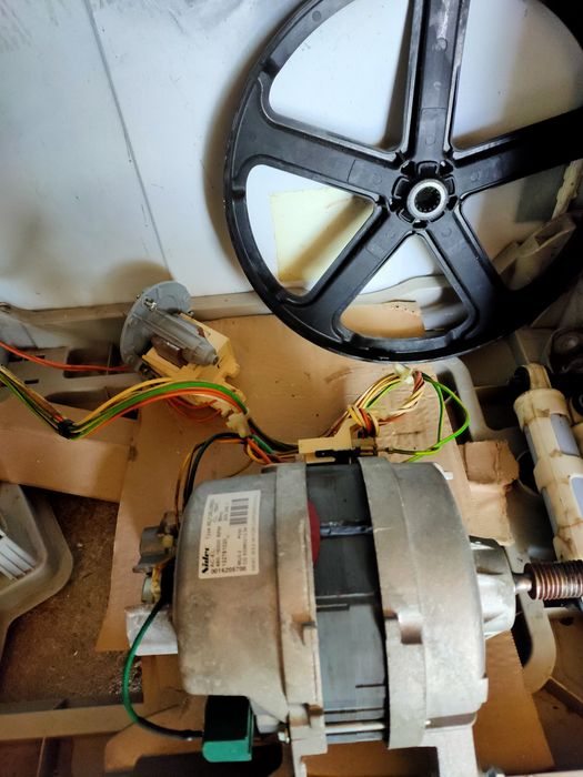 Запчастини для машинки ZANUSSI