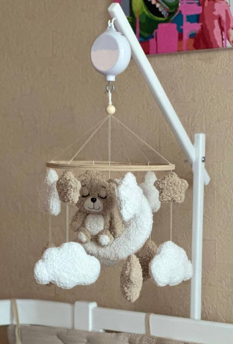 Продам дитячий музичний мобіль