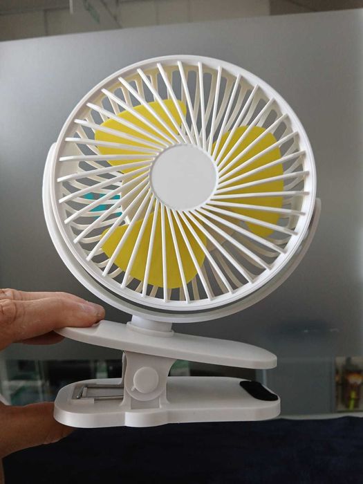 New Portable Fan (WE MAKE DELIVERIES)64550760157571121