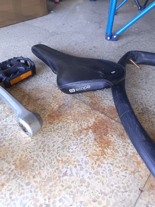 Vendo peças bicicleta e corrente para motorizada nova 415h