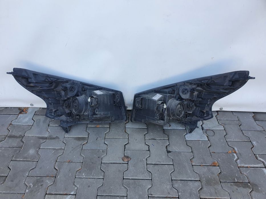 Фара Renault Trafic 3/Opel Vivaro 3 Разборка Фари