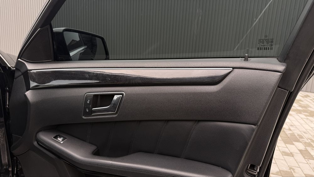 Mercedes-Benz E-Class W212