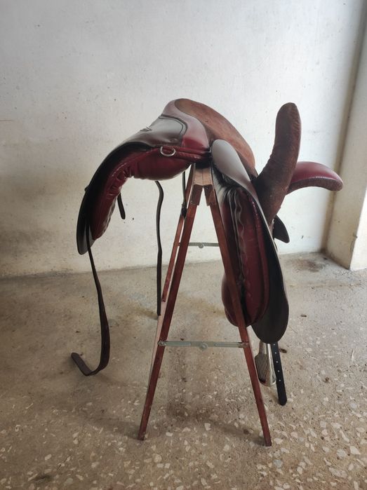 Sela de Amazona para Cavalos