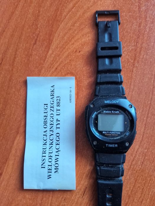Zegarek mówiący w języku polskim