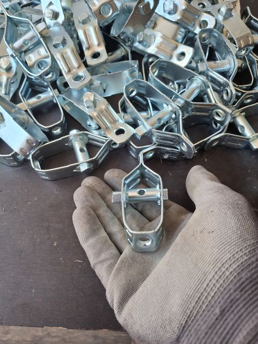 Esticadores para vedação de rede metálica