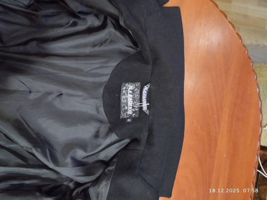 Пальто женское,44