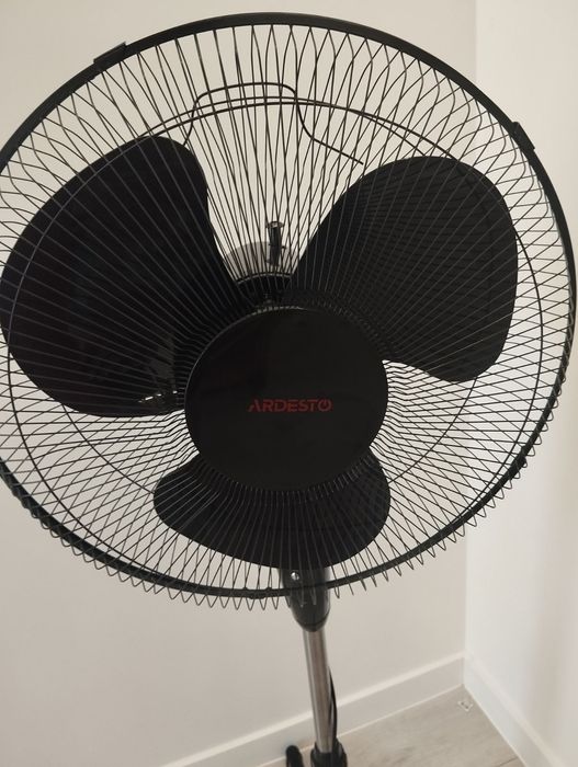 Вентелятор Adesto охолоджувач повітря