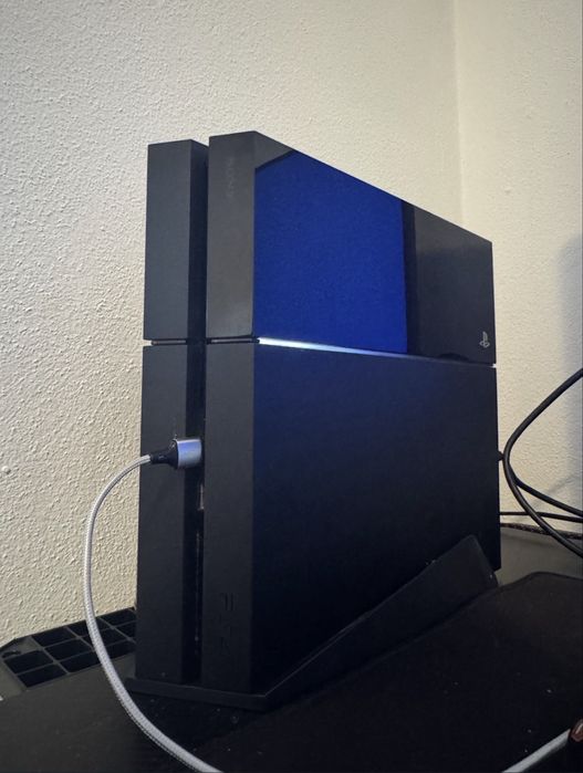 Play station 4 1tb