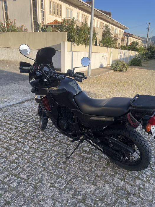 Honda Transalp 600 1992 | 44 mil km | Excelente estado