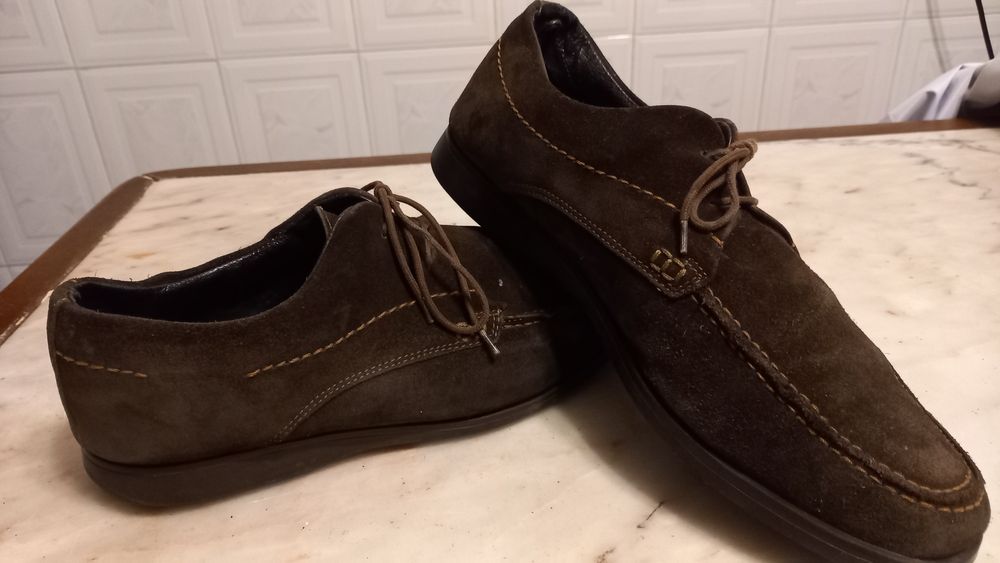 Vendo sapato de Camurça para homem