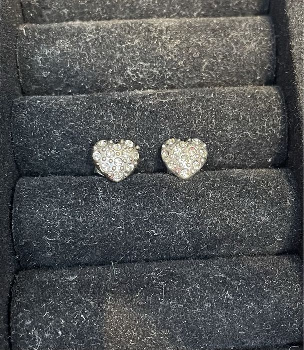 Kolczyki srebrne z cyrkoniammi serduczko Dyrberg/Kern