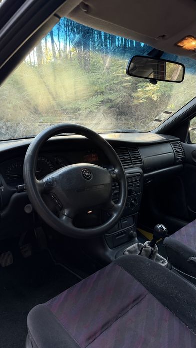 Opel Vectra — fotografia 7