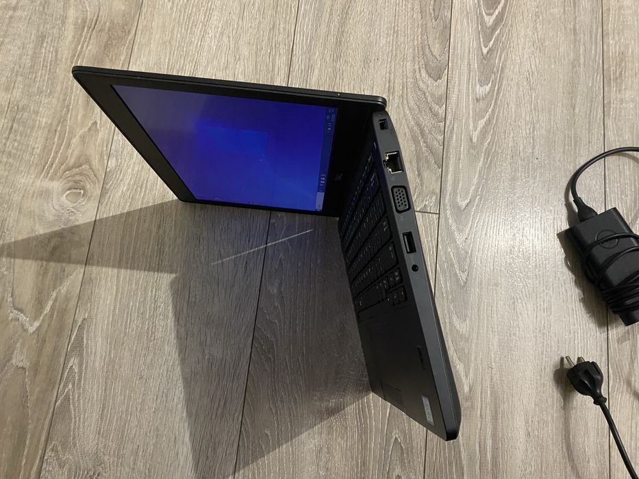 Laptop Dell i5-8gen dysk ssdm2-256gb Windows 10Pro, Nowa bateria