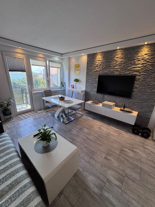 Studio 40 m², Centrum Słupska — duży balkon, widok na rzekę i zabytki