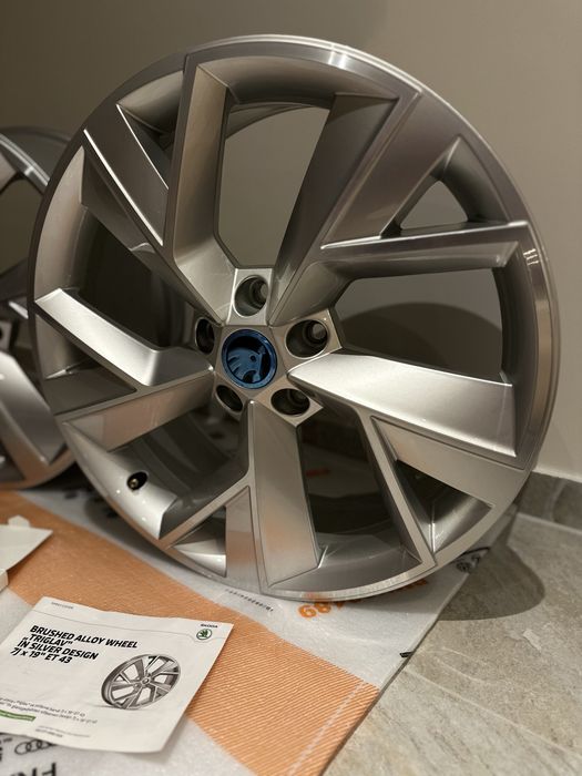 Nowe Felgi  7Jx19 Cali  5x112  ET 43  Skoda Kodiaq NS Triglav