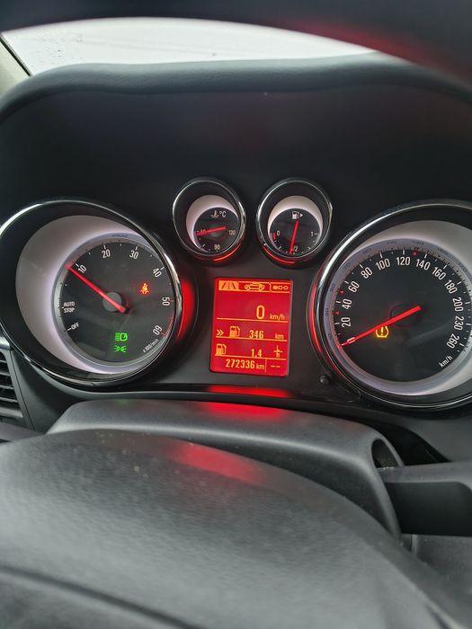 Продам авто Opel Zafira Tourer