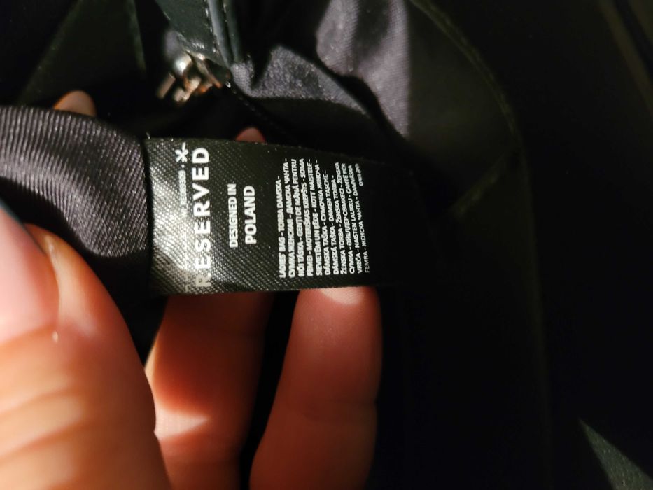 Czarna torba Reserved