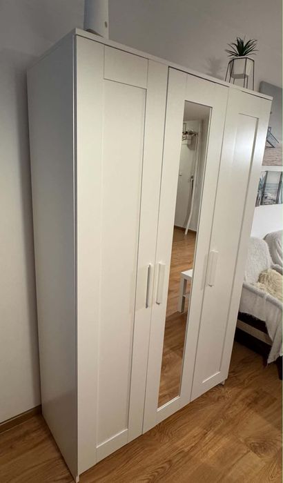 IKEA BRIMNES szafa z lustrem/ 3 drzwi, biały