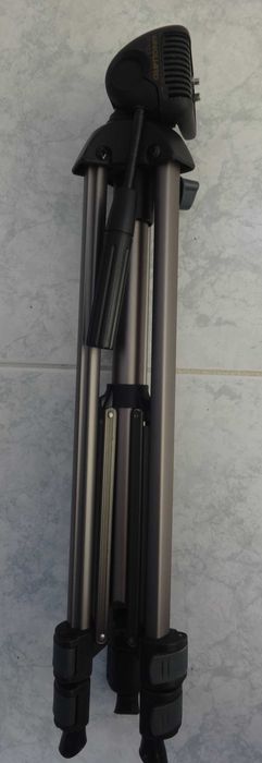 Tripé Vanguard VT-133 com Cabeça