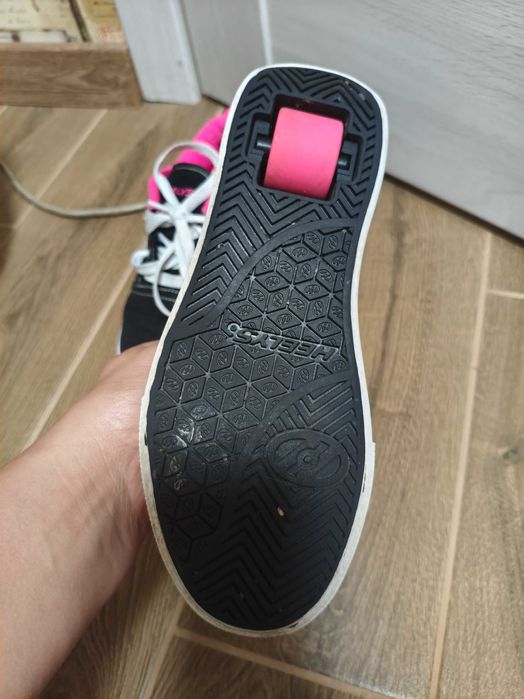 Черевички з колесом