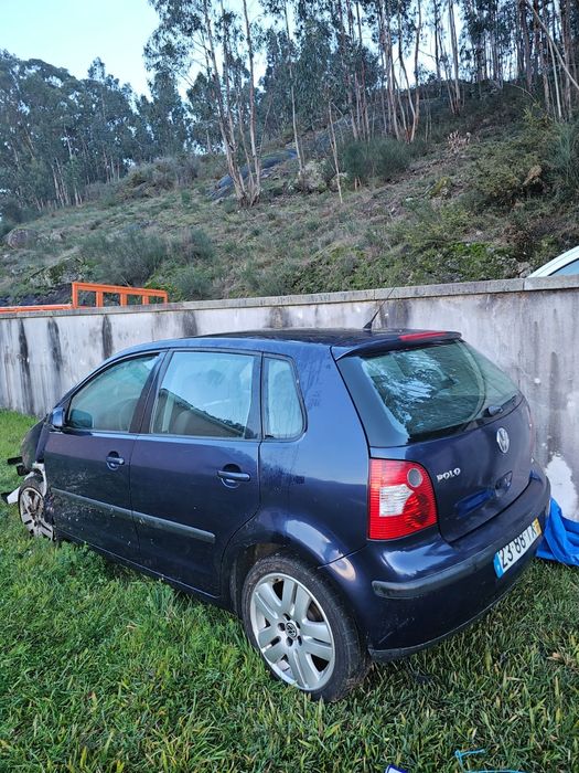 Vendo polo 1.2 a gasolina acidentado de 2002