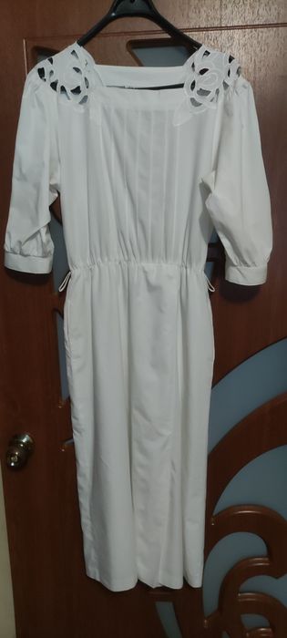 Нарядне жіноче плаття