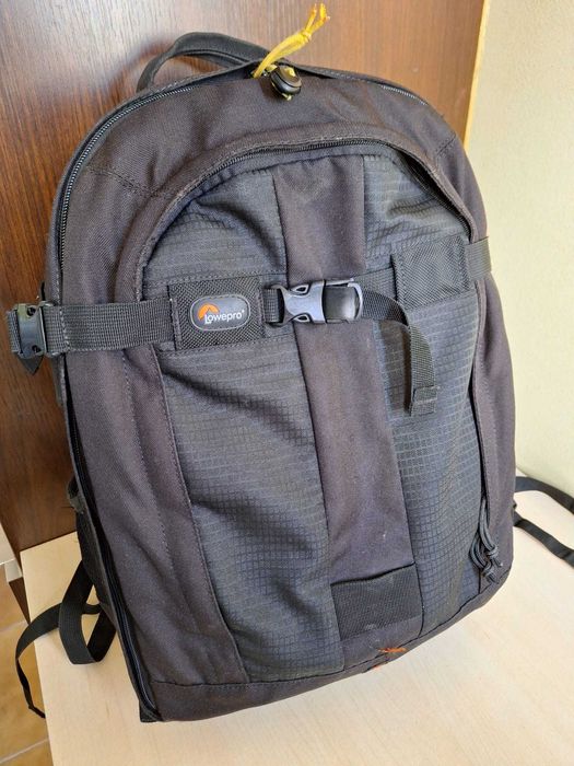 Fujifilm X-T3 + lente Fujinon XF16-55mm f2.8 R LM WR + mochila Lowepro