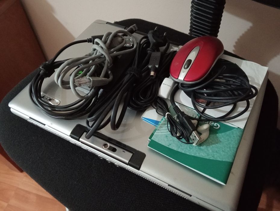 Portátil ACER + Acessórios + Mala de Transporte