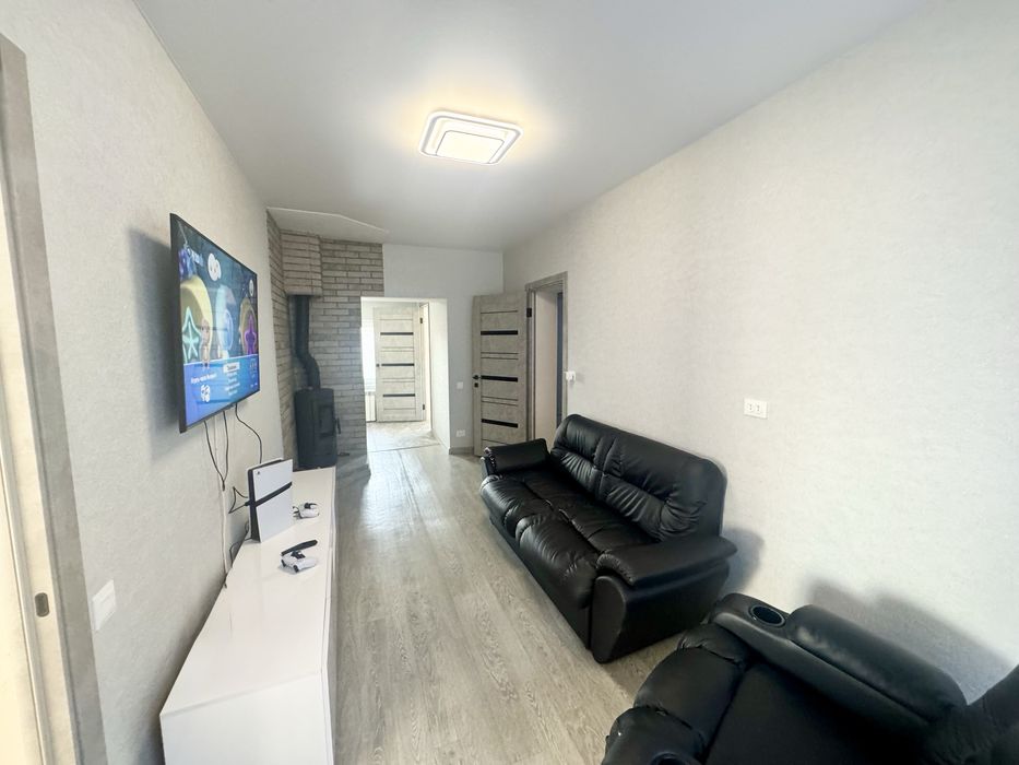 Продам будинок. Свій двір!!