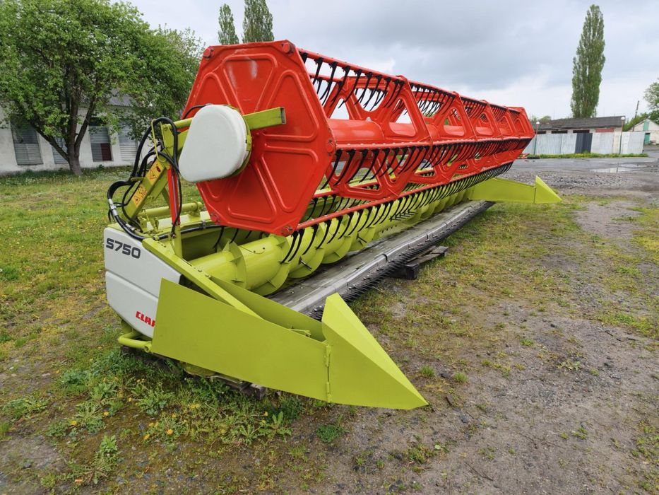 Продаж жниварки Claas Flex S750 + візок