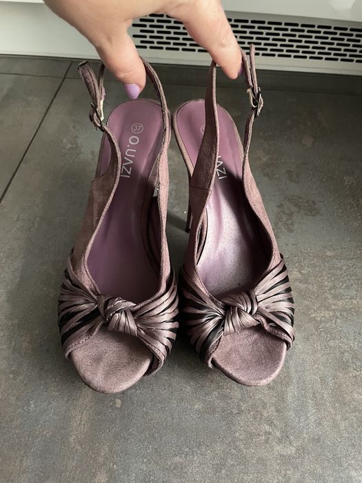 Szpilki Quazi 37, na platformie. Fioletowe buty. Sandały z paluszkiem