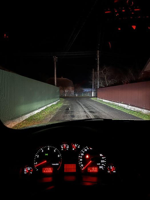 Продам А6 с5 . 1999р