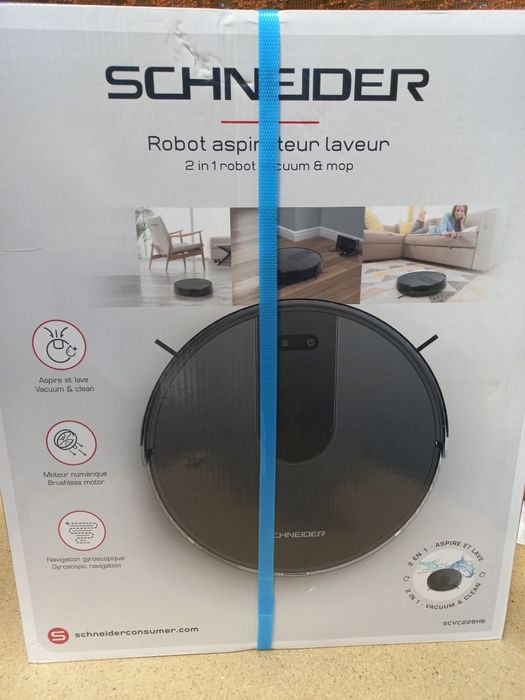 Робот пылесос французский