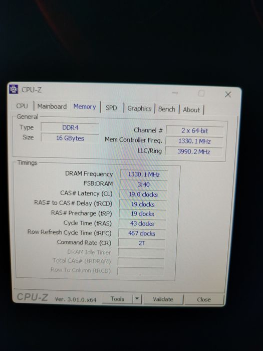 i5 11600K z GTX 1660 Super oraz monitor Asus