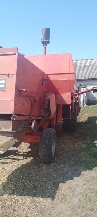Продам комбайн масей фергісон 240