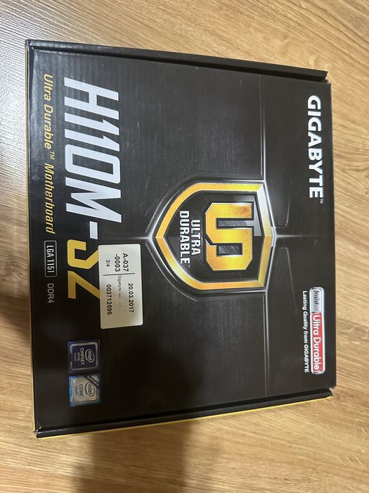 Материнська плата Gigabyte H110M-S2