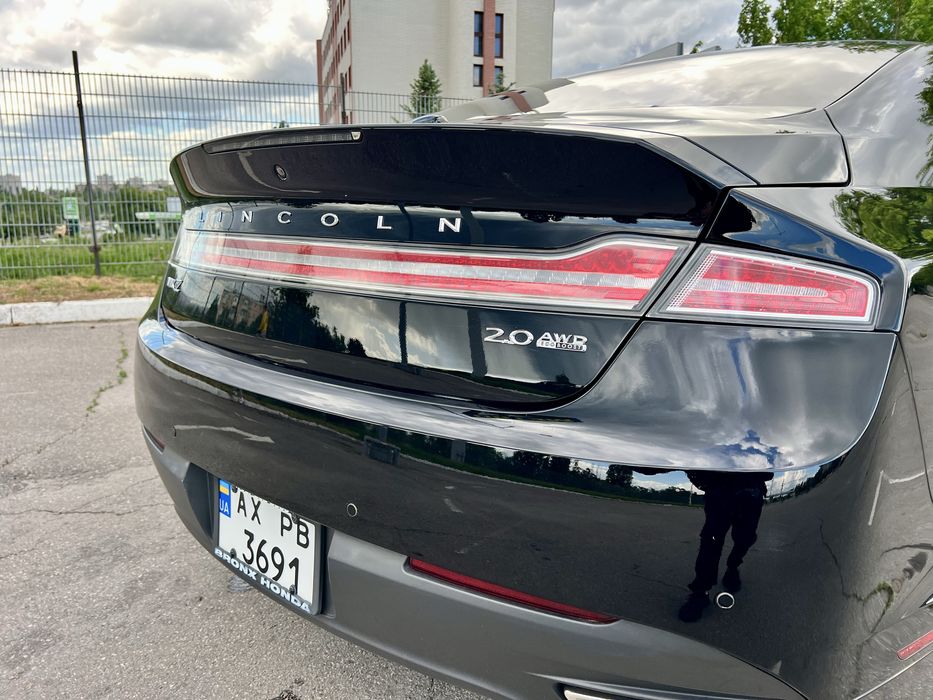 Продам Lincoln MKZ 2.0 EcoBoost AWD