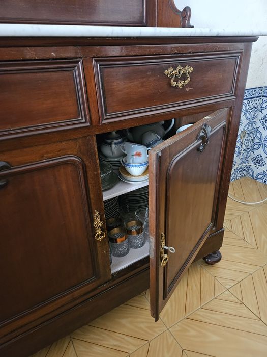 Movel sala de jantar antigo