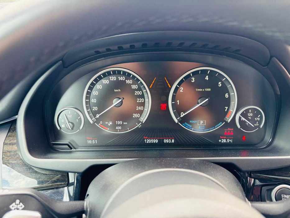 BMW X5 — fotografia 8