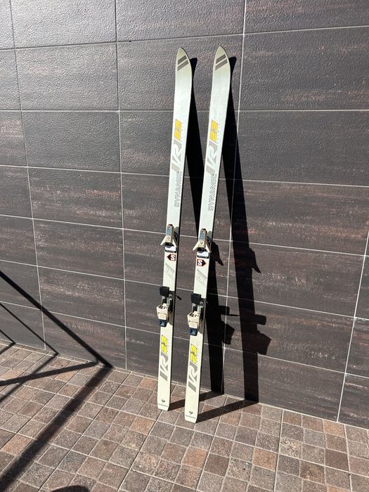 Skis Dynamic VR23