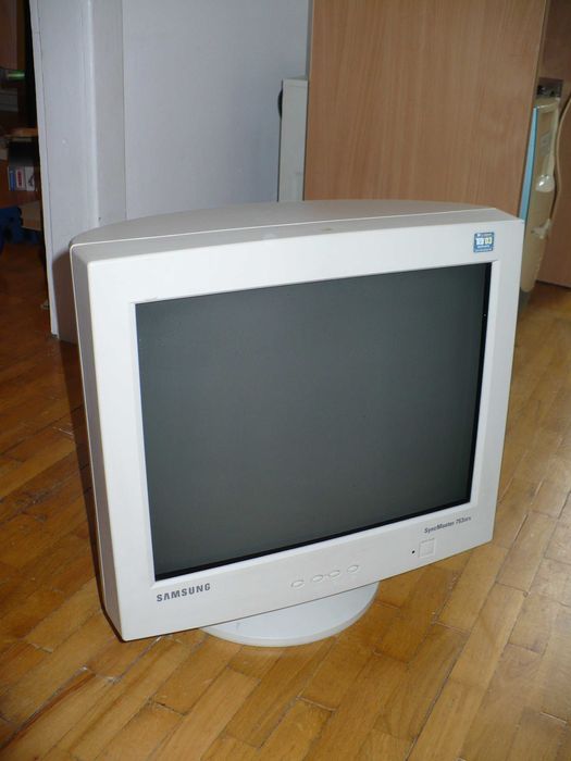 Stary monitor komputerowy